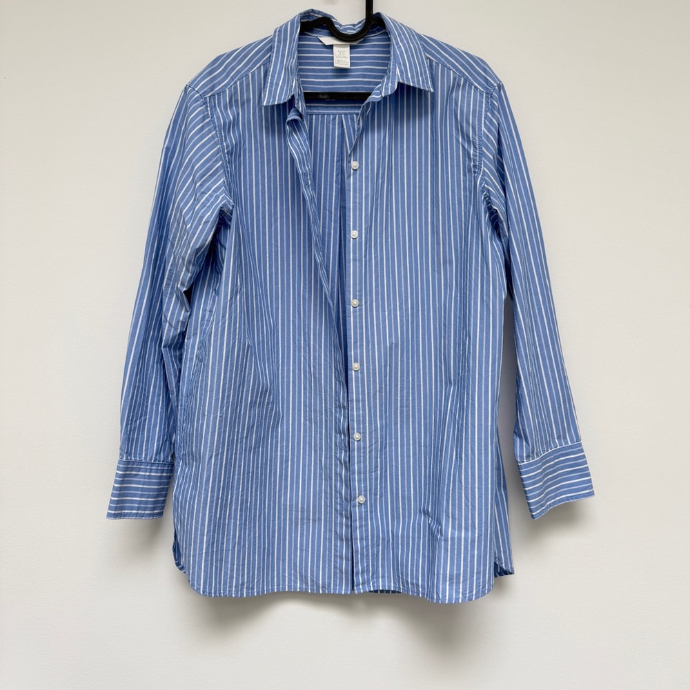 HM blue striped shirt